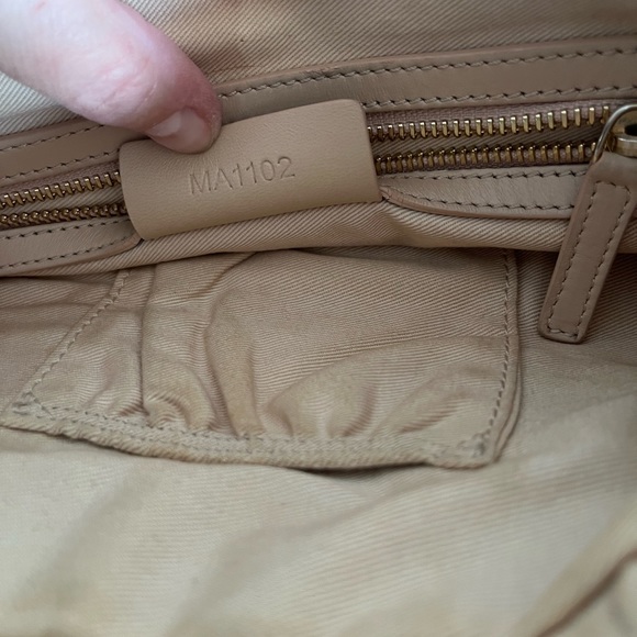 Vintage Authentic Givency small crossbody - Picture 10 of 15